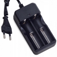 ŁADOWARKA DO AKUMULATORKÓW OGNIW 18650 3.7V 4.2V