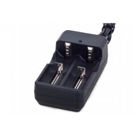 ŁADOWARKA DO AKUMULATORKÓW OGNIW 18650 3.7V 4.2V