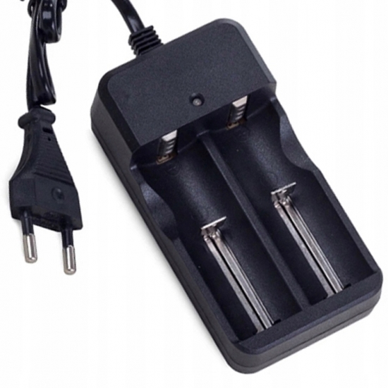 ŁADOWARKA DO AKUMULATORKÓW OGNIW 18650 3.7V 4.2V